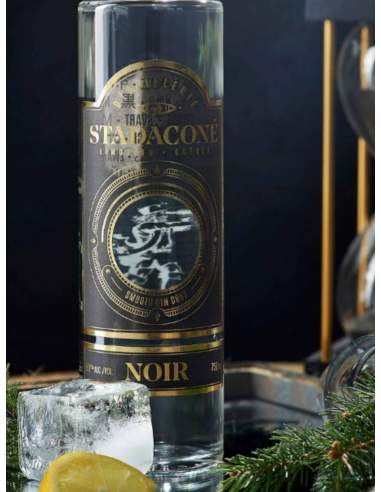 Gin Noir | Stadaconé
